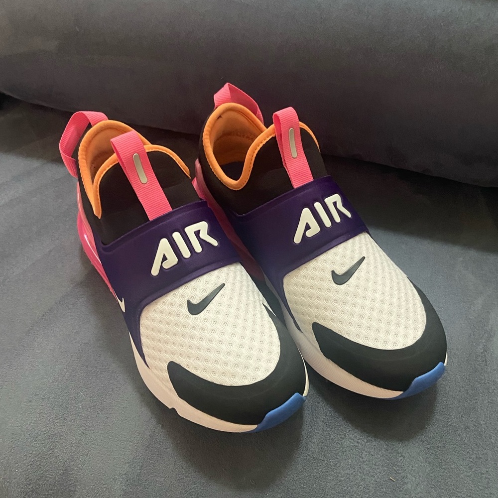 Nike Air Max 270 5Y/6.5W